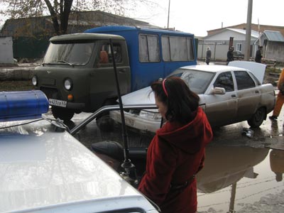УАЗ-3303 и ВАЗ-2110 не разъехались на полосе одностороннего движения УАЗ-3303 и ВАЗ-2110 не разъехались на полосе одностороннего движения